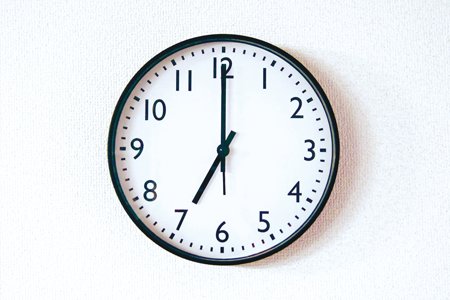 夜7時まで